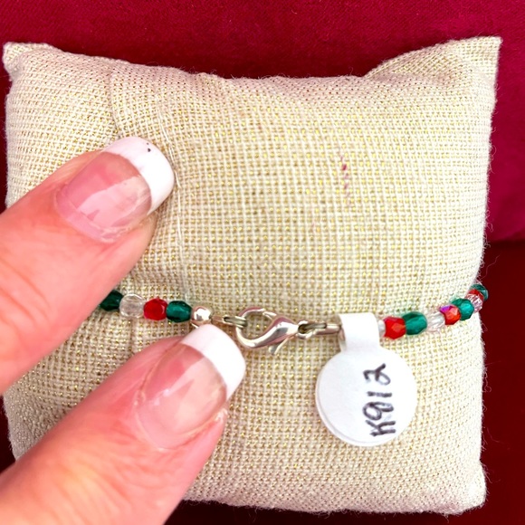 HAND CRAFTED Christmas Bracelet Red Green Clear Crystals Silvertone Orna… - Picture 3 of 3